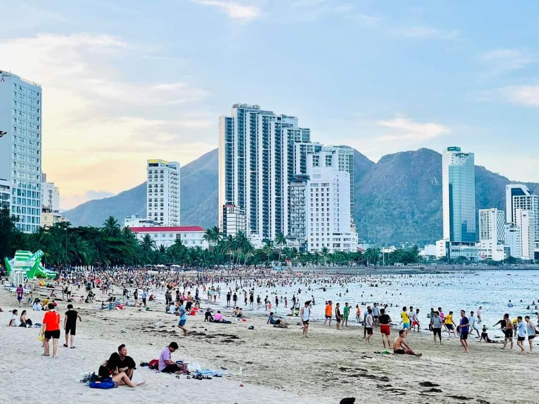 Beachfront Scenia Bay Apartment Nha Trang Quarto foto